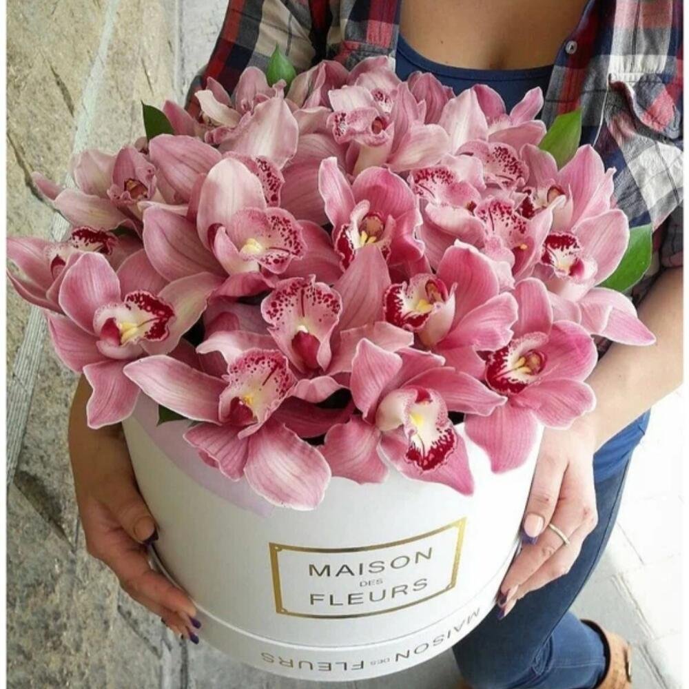 Букет розовых орхидей