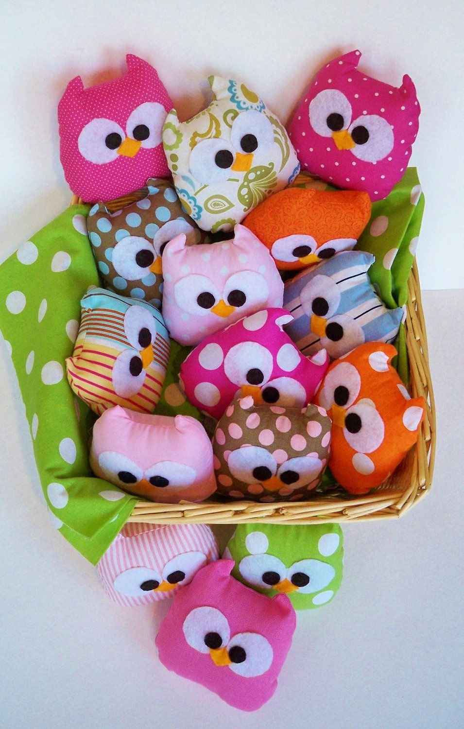 Маленькие игрушки из ткани