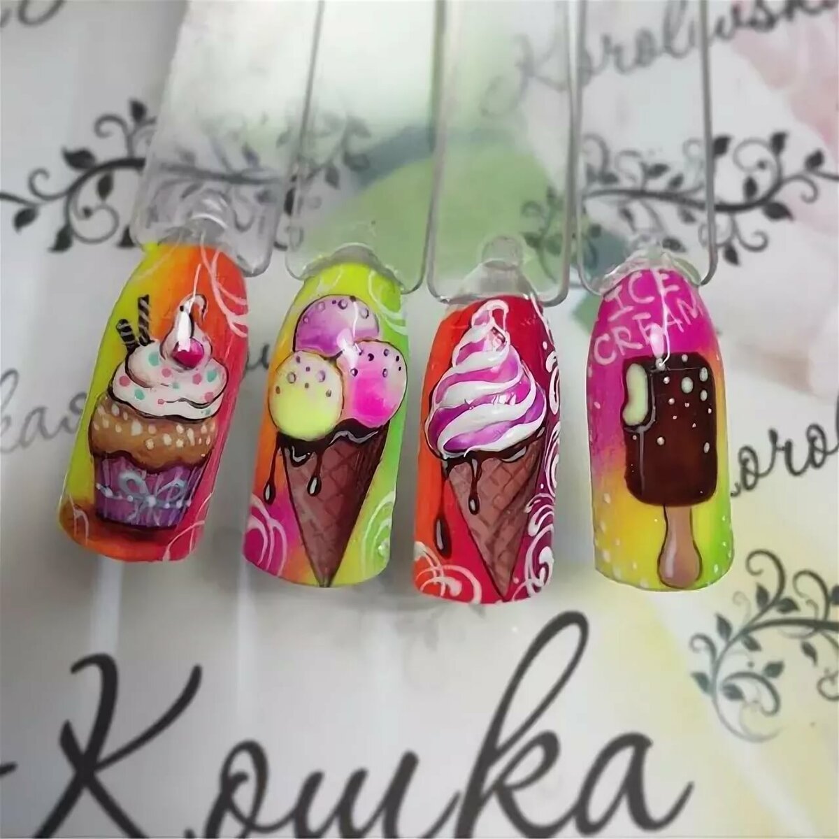 Маникюр мороженое