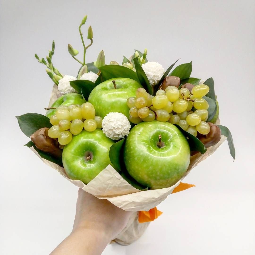 Мини букет из фруктов