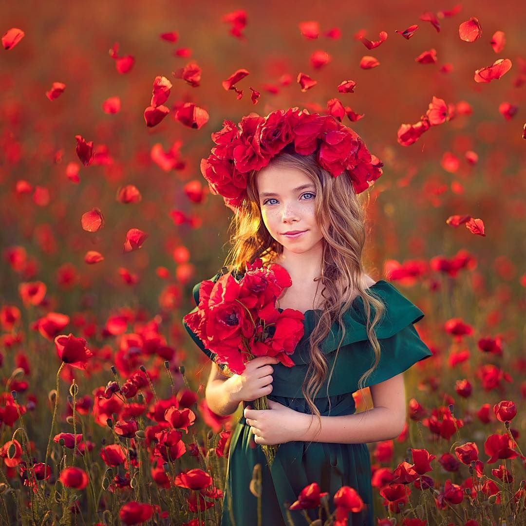 Фотосессия в маковом поле