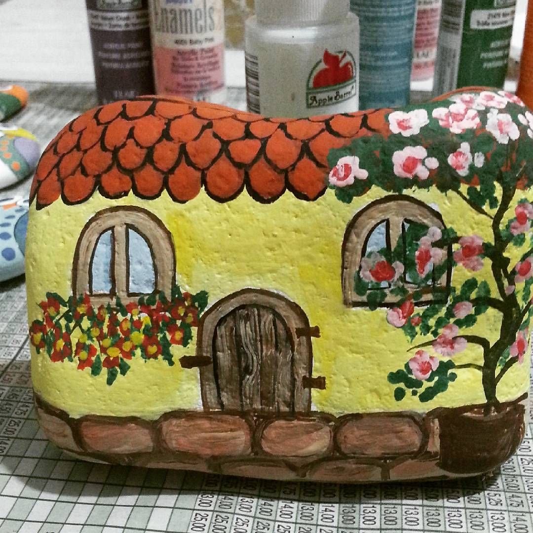 Домик из камней поделка