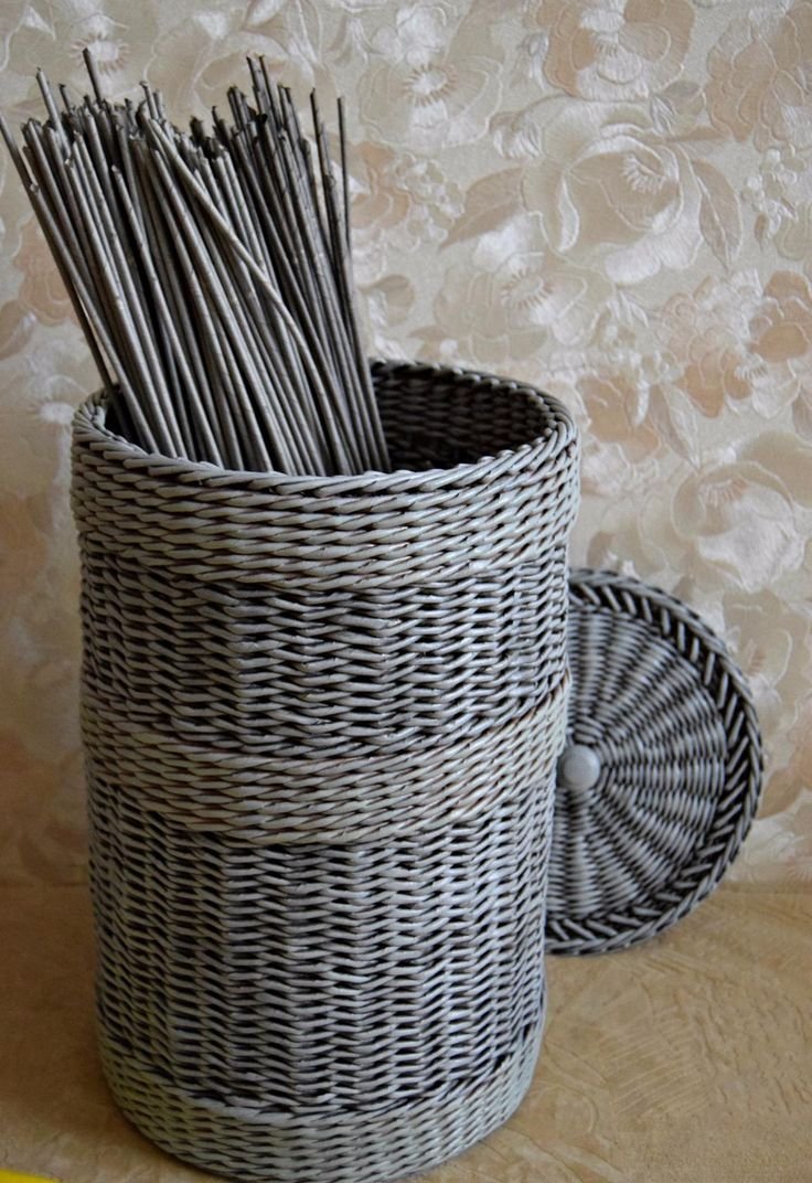 Корзинки из бумажных трубочек