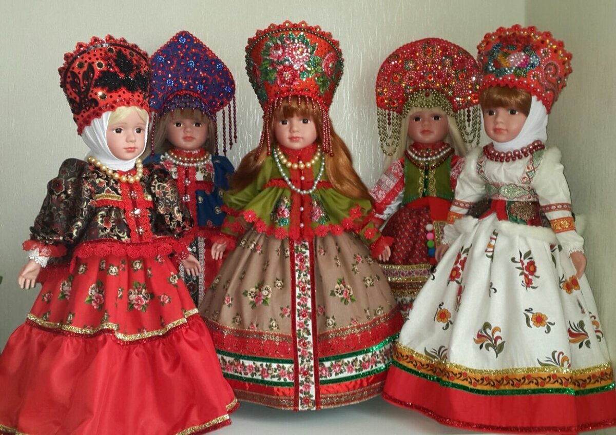 Кукла в народном костюме