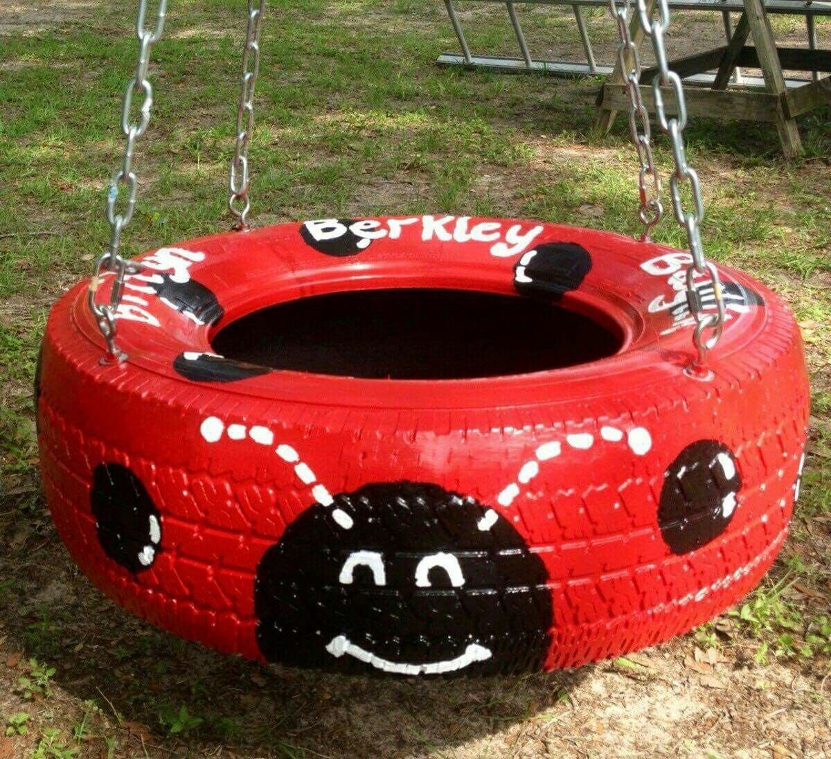 Качели из старых шин