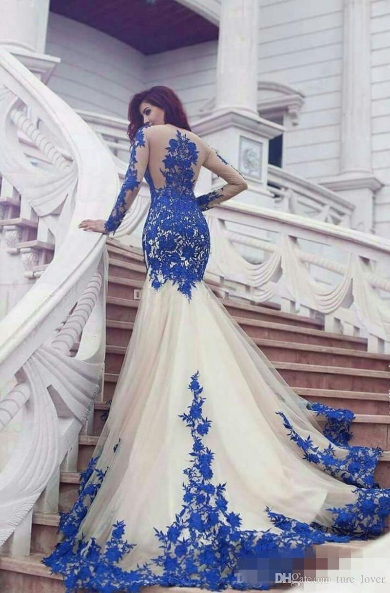 Шикарное синее платье