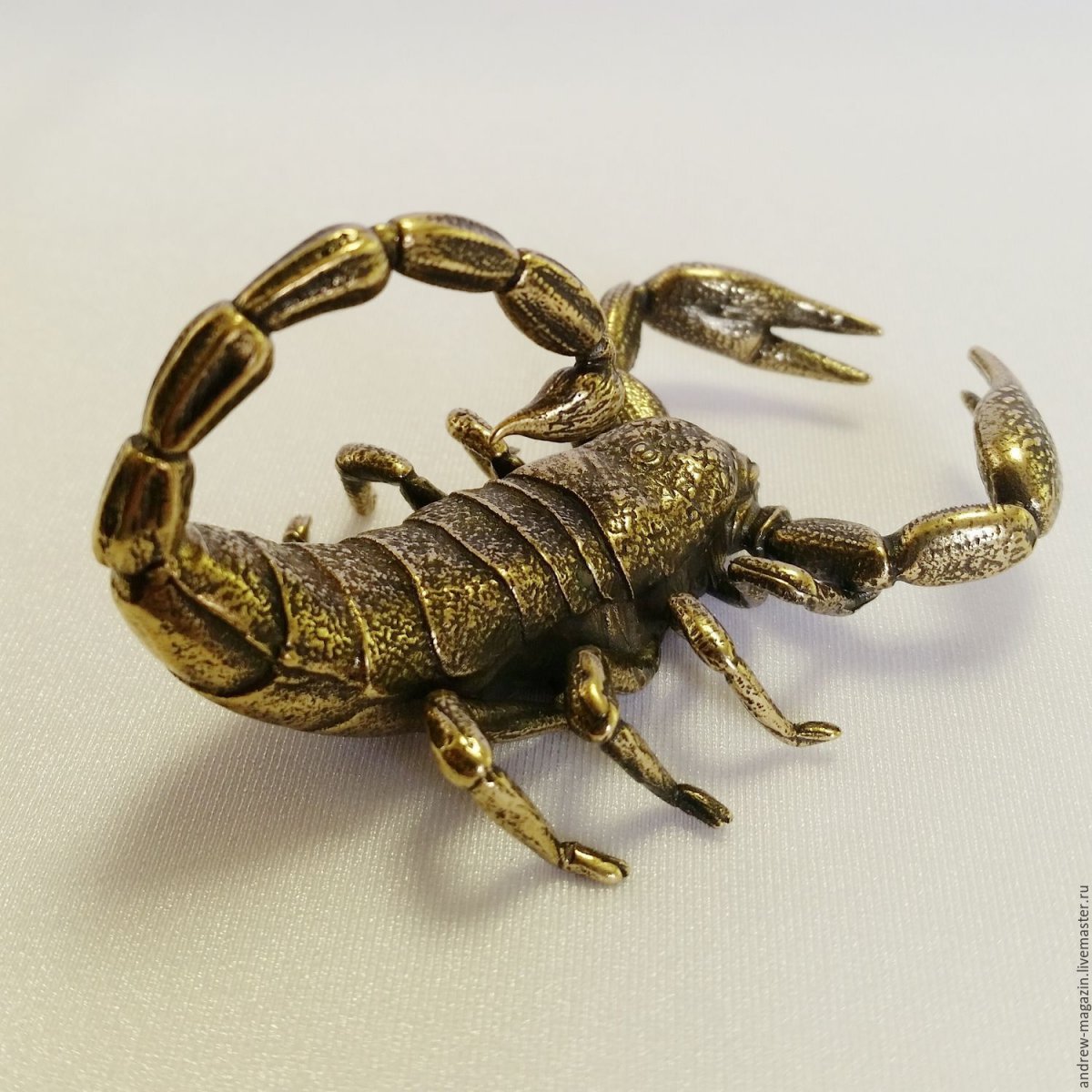 Бактрийский золотой Скорпион