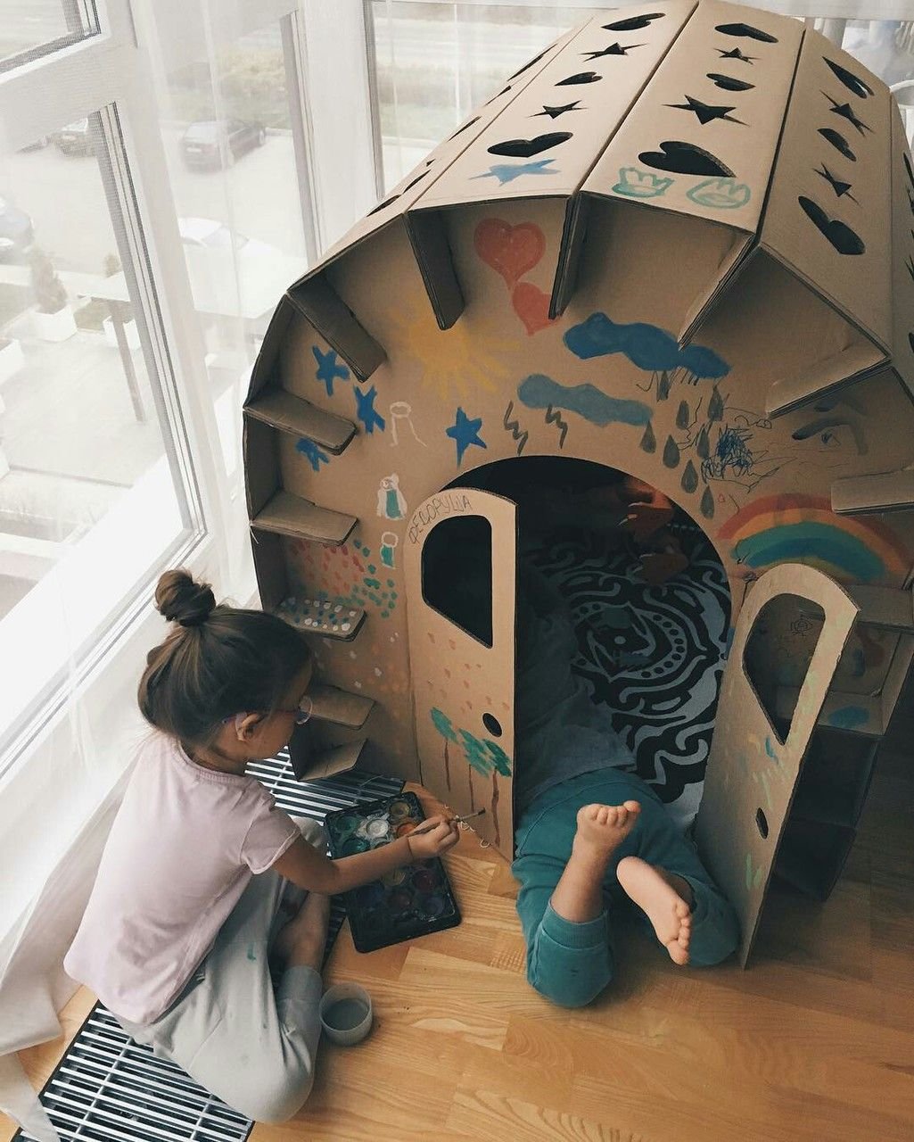 Дом из картона