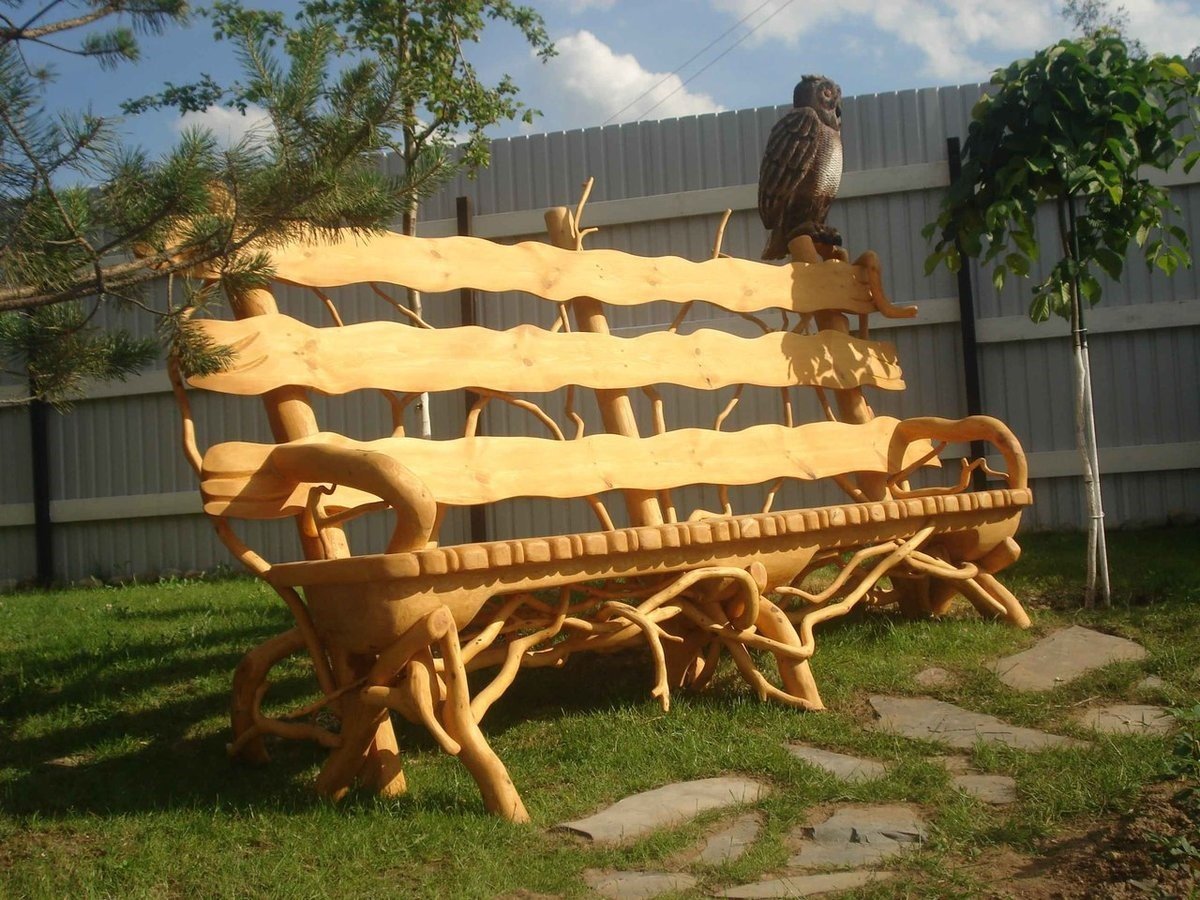Необычные деревянные скамейки для сада