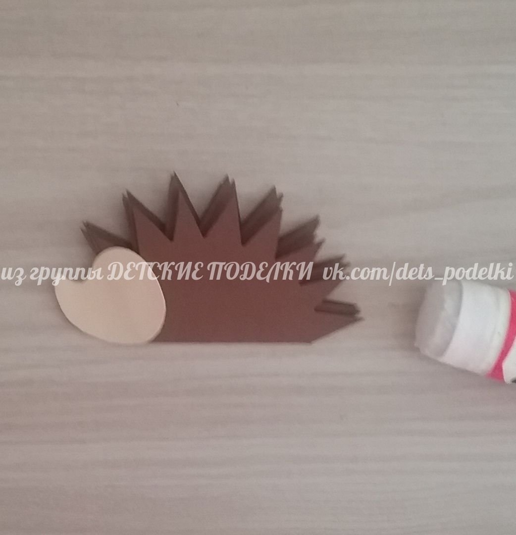 Ежик поделка из бумаги гармошкой