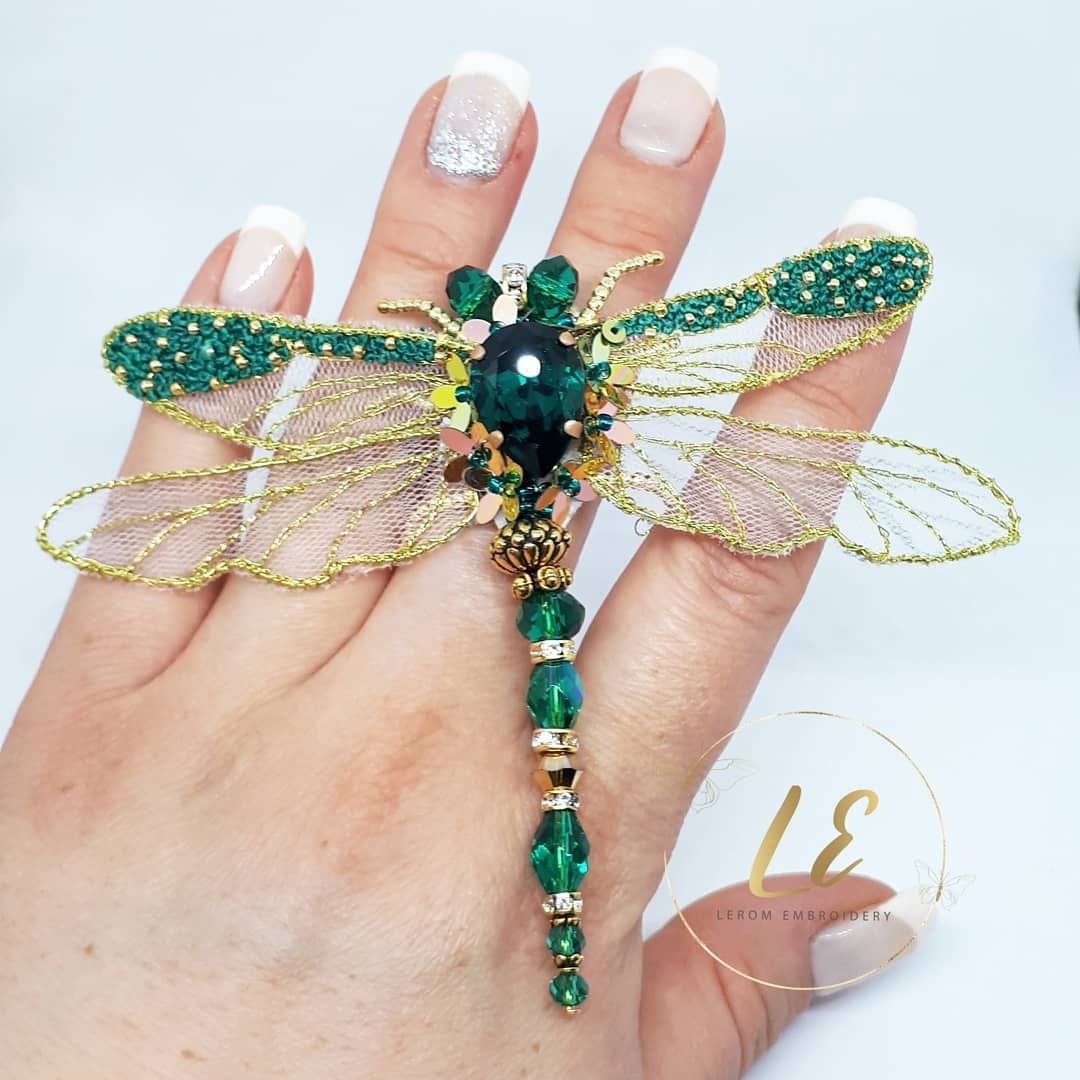 Брошки Стрекозы из сетки