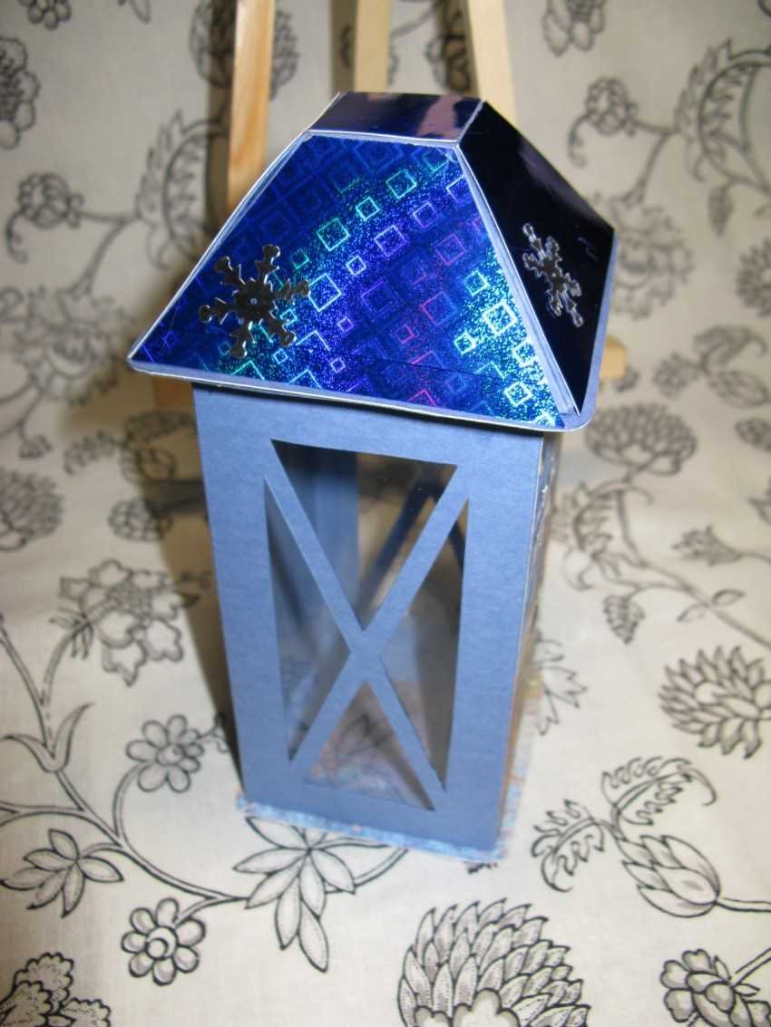 Фонарь из коробки