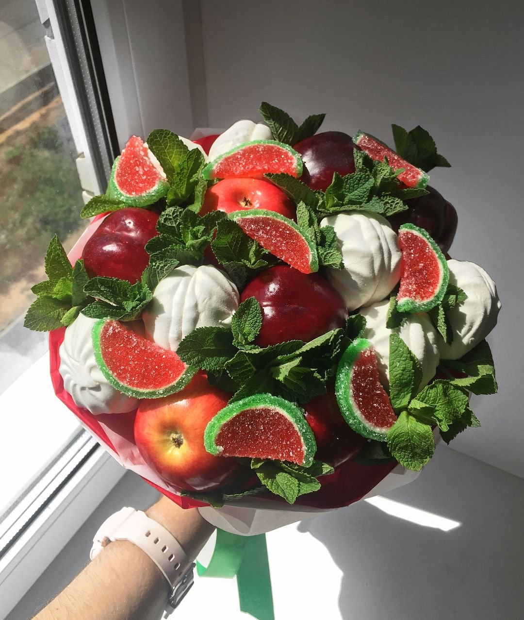 Букет из зефира и фруктов