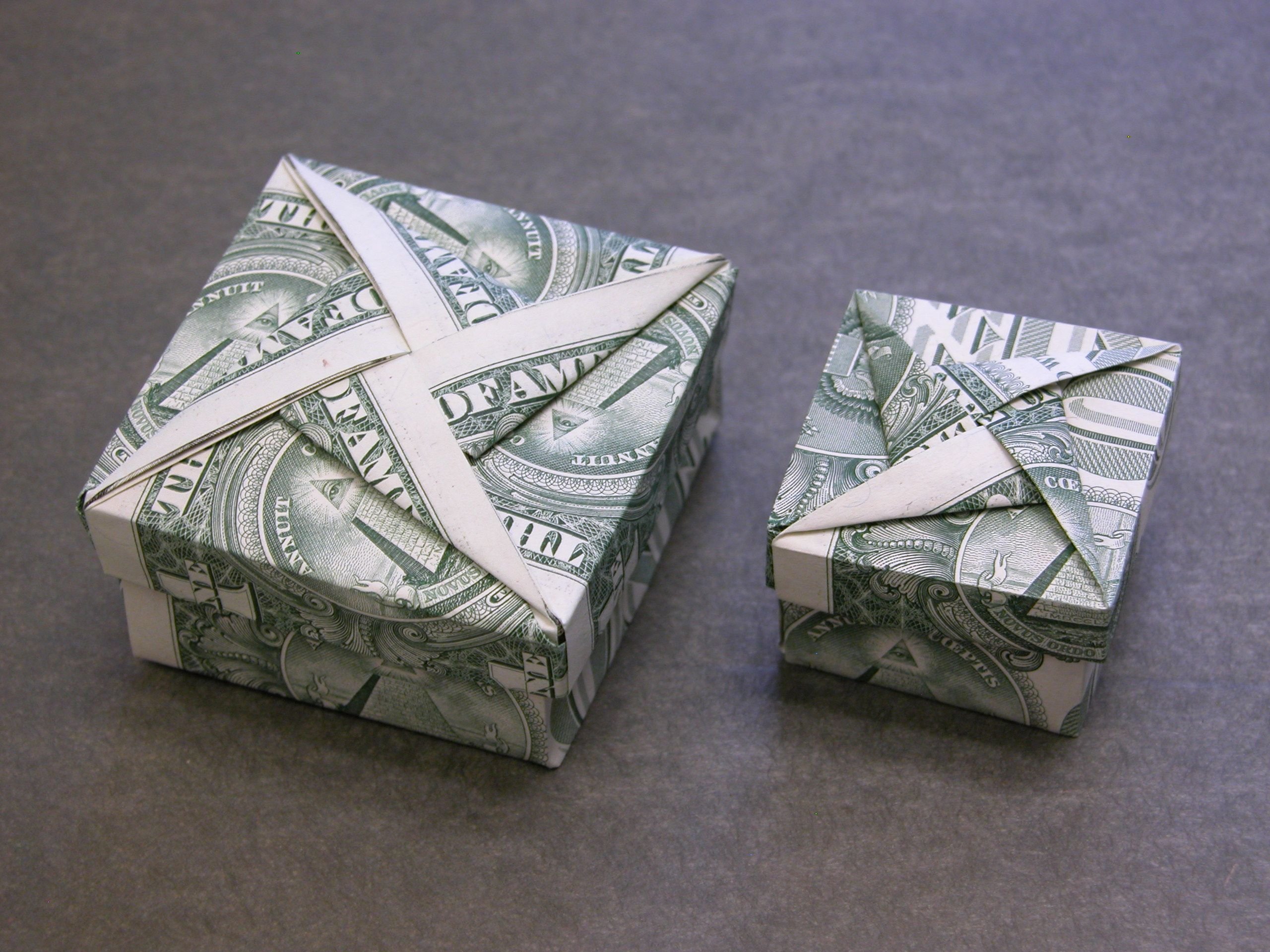 Складываем купюру. Оригами из денежных купюр. Коробка из купюры. Подарочная коробка для денег. Коробочка из купюры.