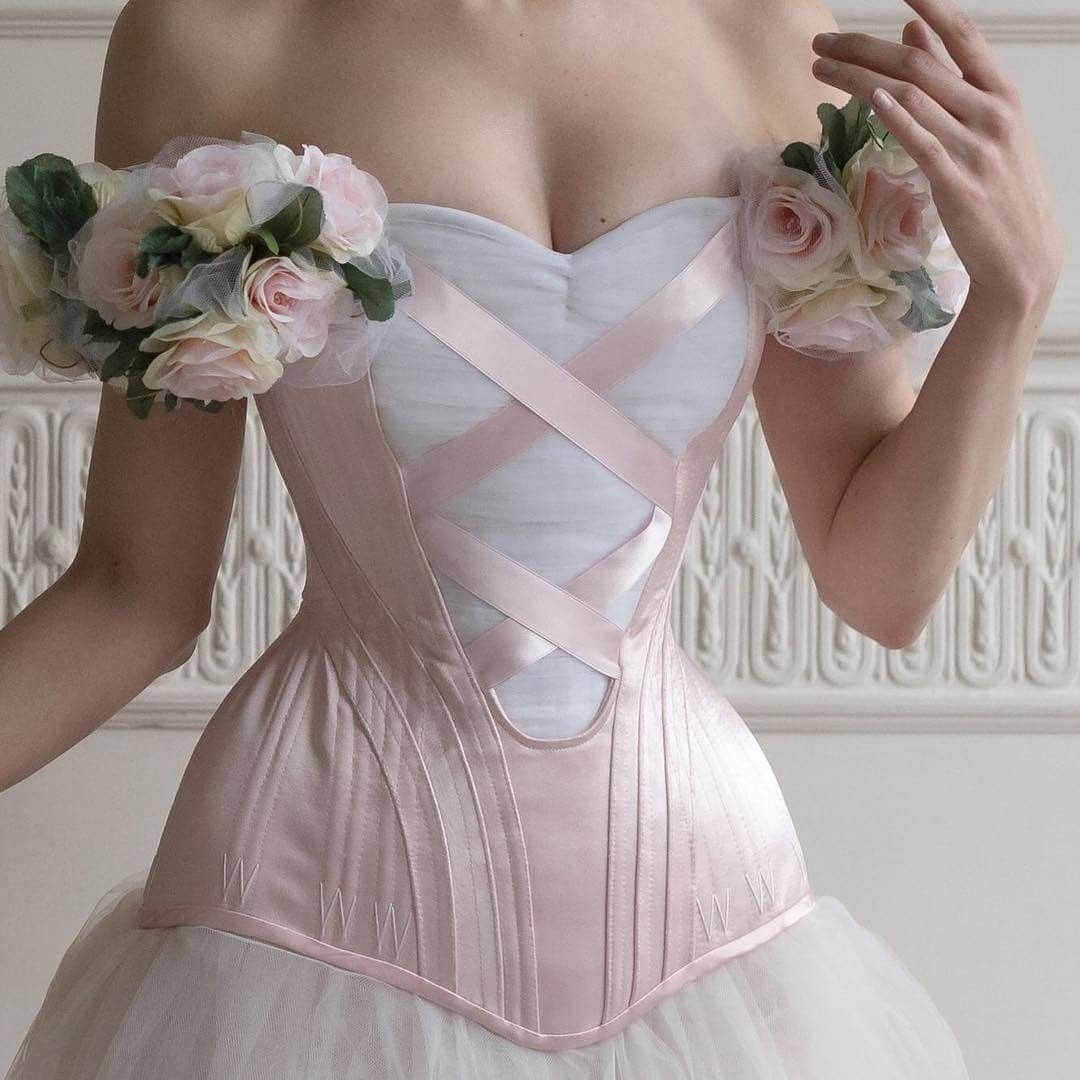 Джулиана корсеты