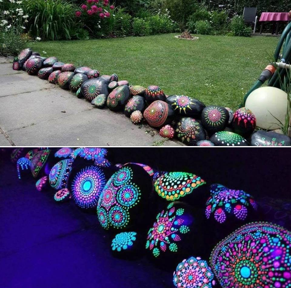 Раскрашенные камни на даче