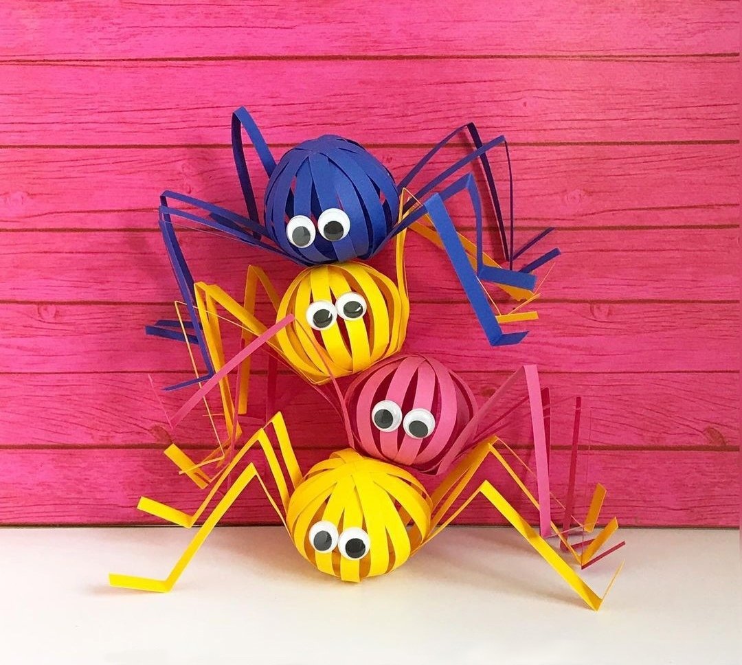 Оригами паук из бумаги. Как сделать паука из бумаги А4 своими руками. Поделка на Хэллоуин - паучок