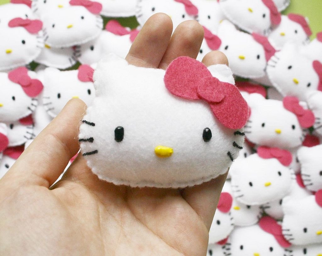 Игрушки из фетра Китти
