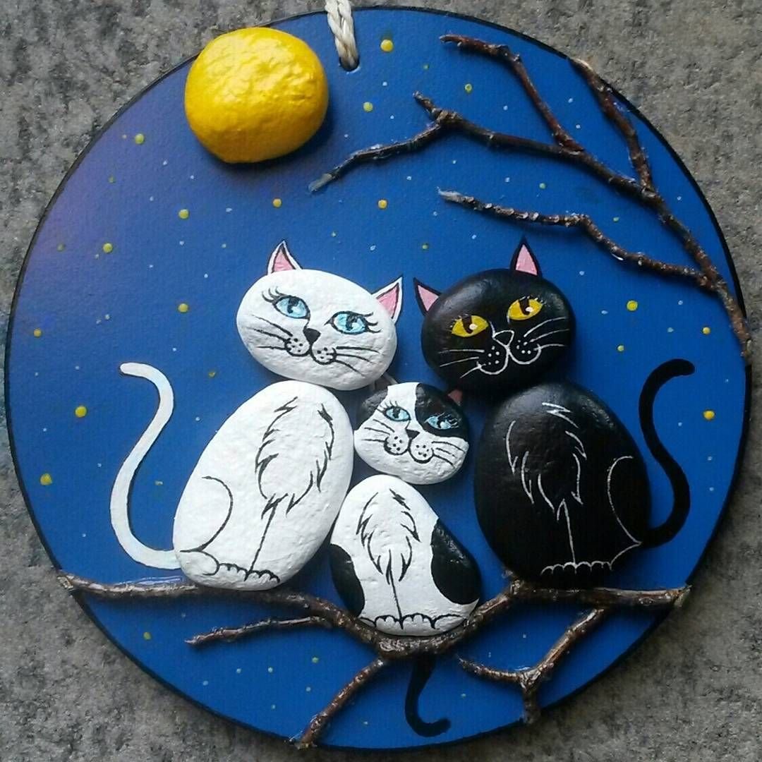 Кошки акрилом на Камне