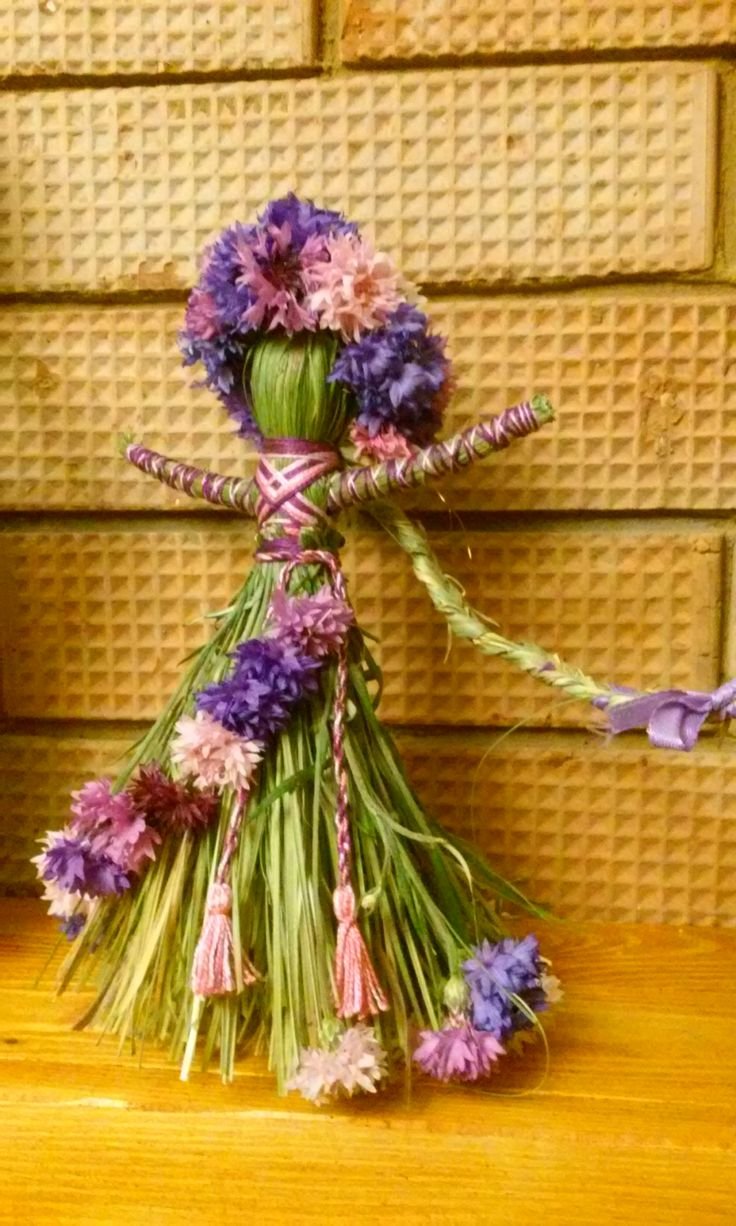 Травяная кукла стригушка