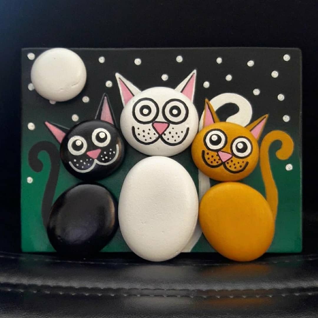 Поделки из камушков кошки