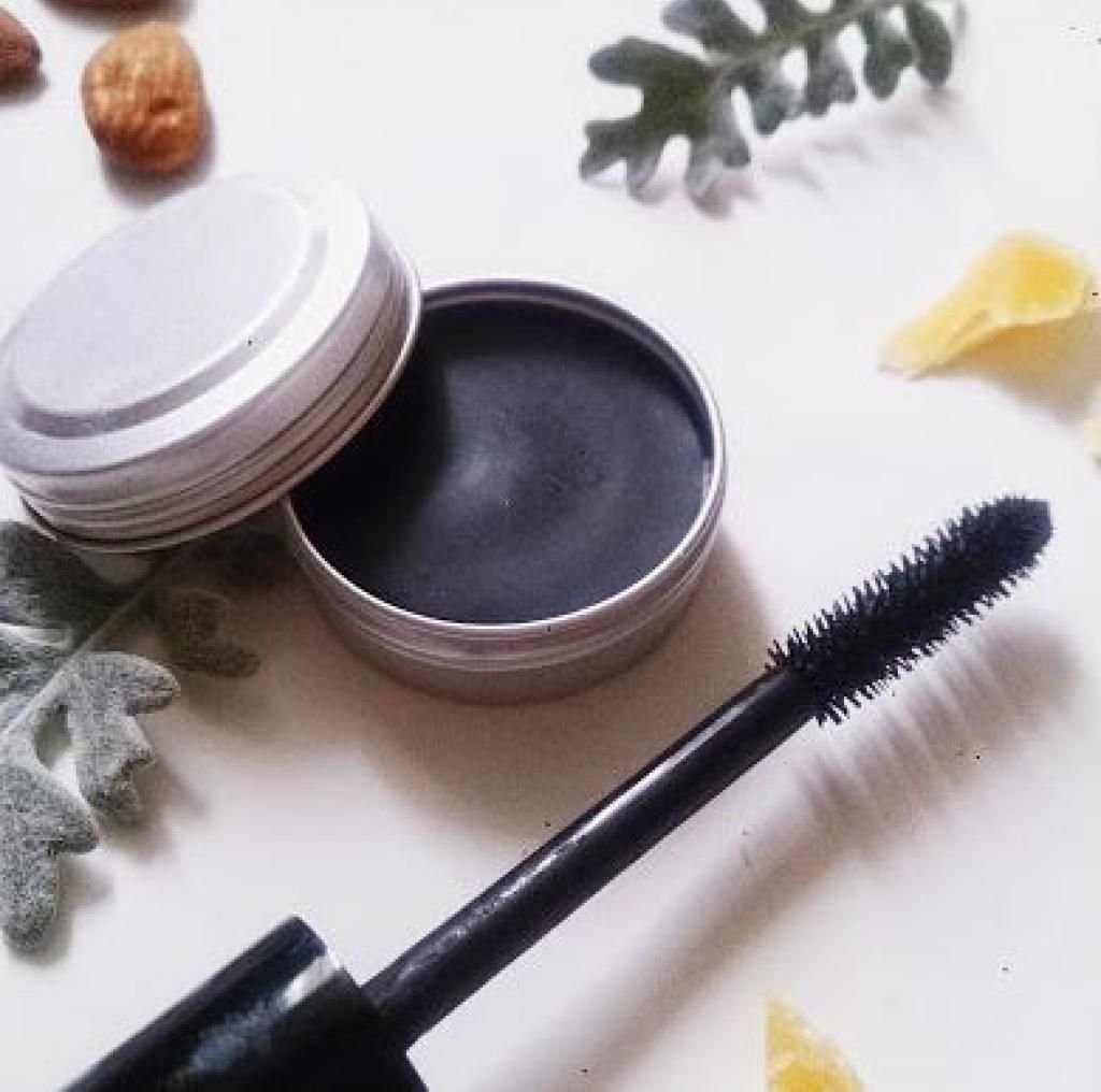 Mascara DIY