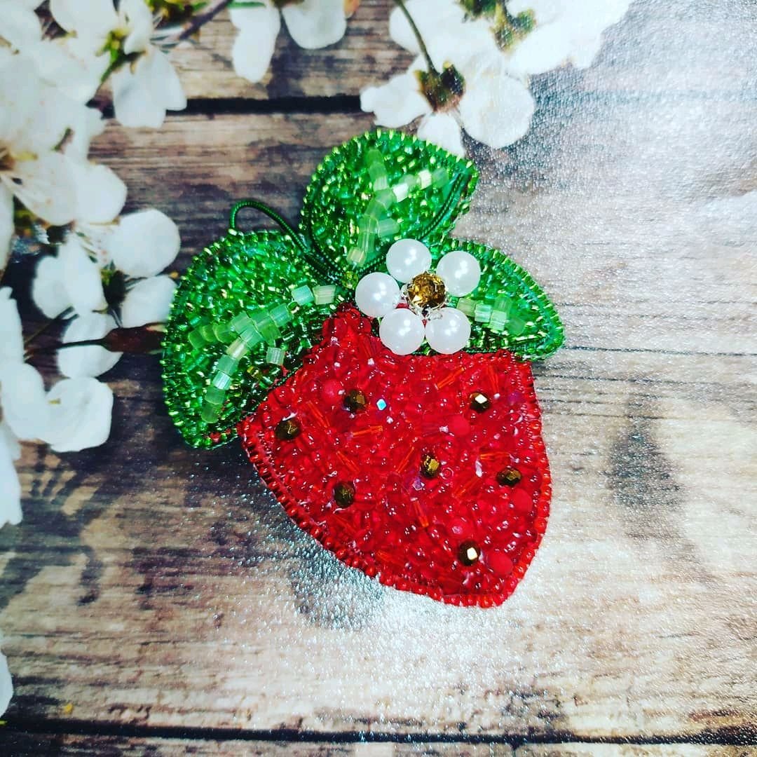 Клубника поделка