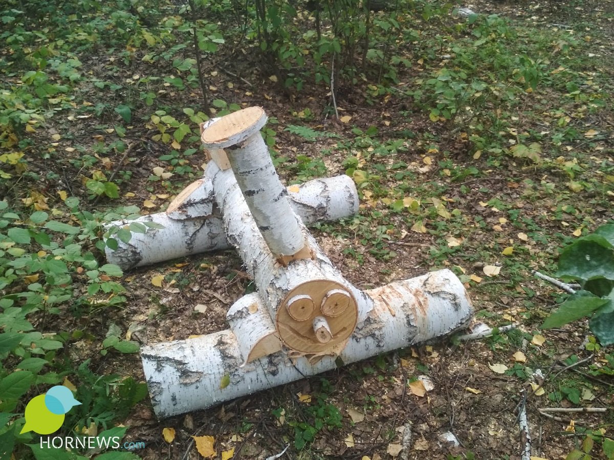 Вырезные фигурки из берёзы