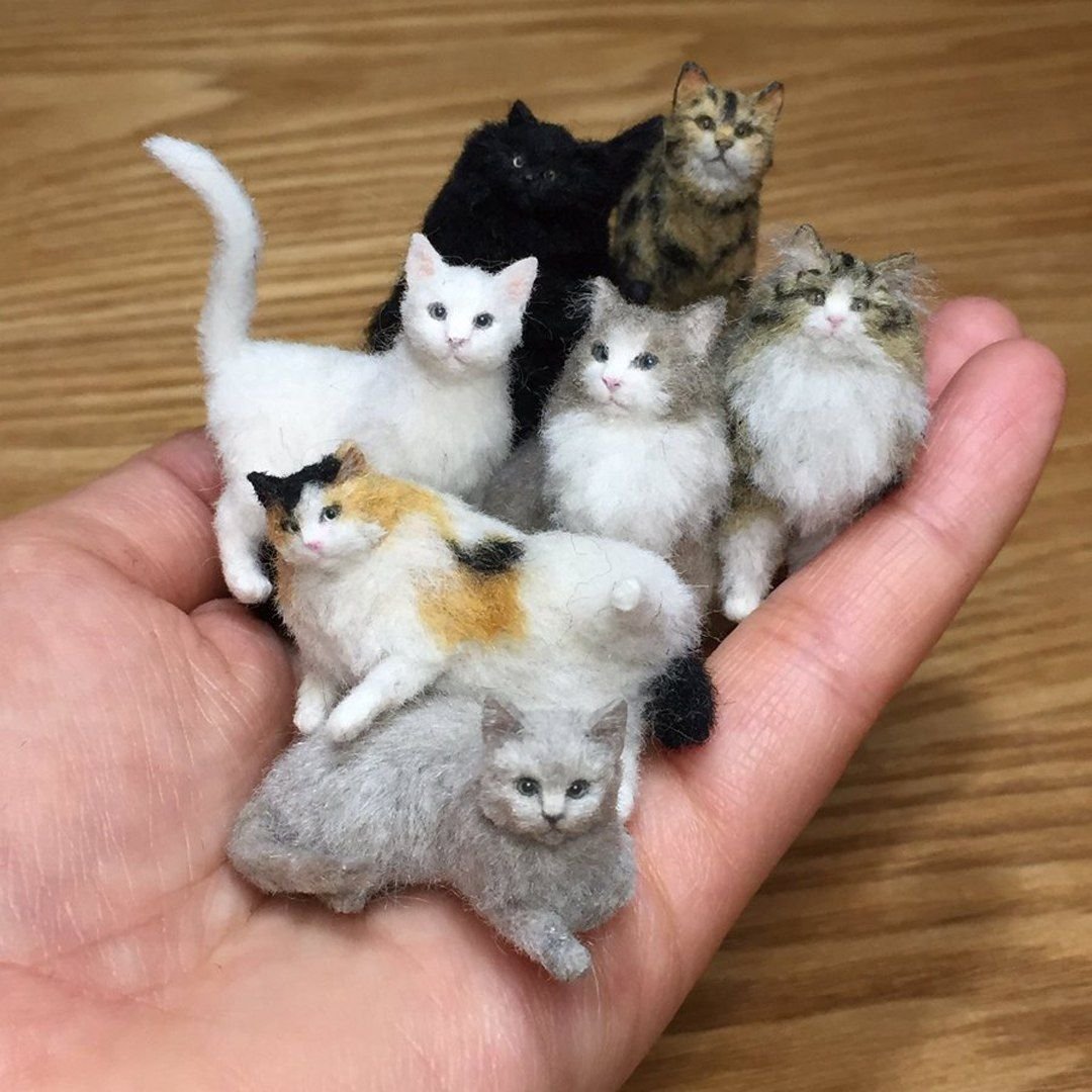 Миниатюрные игрушки из шерсти