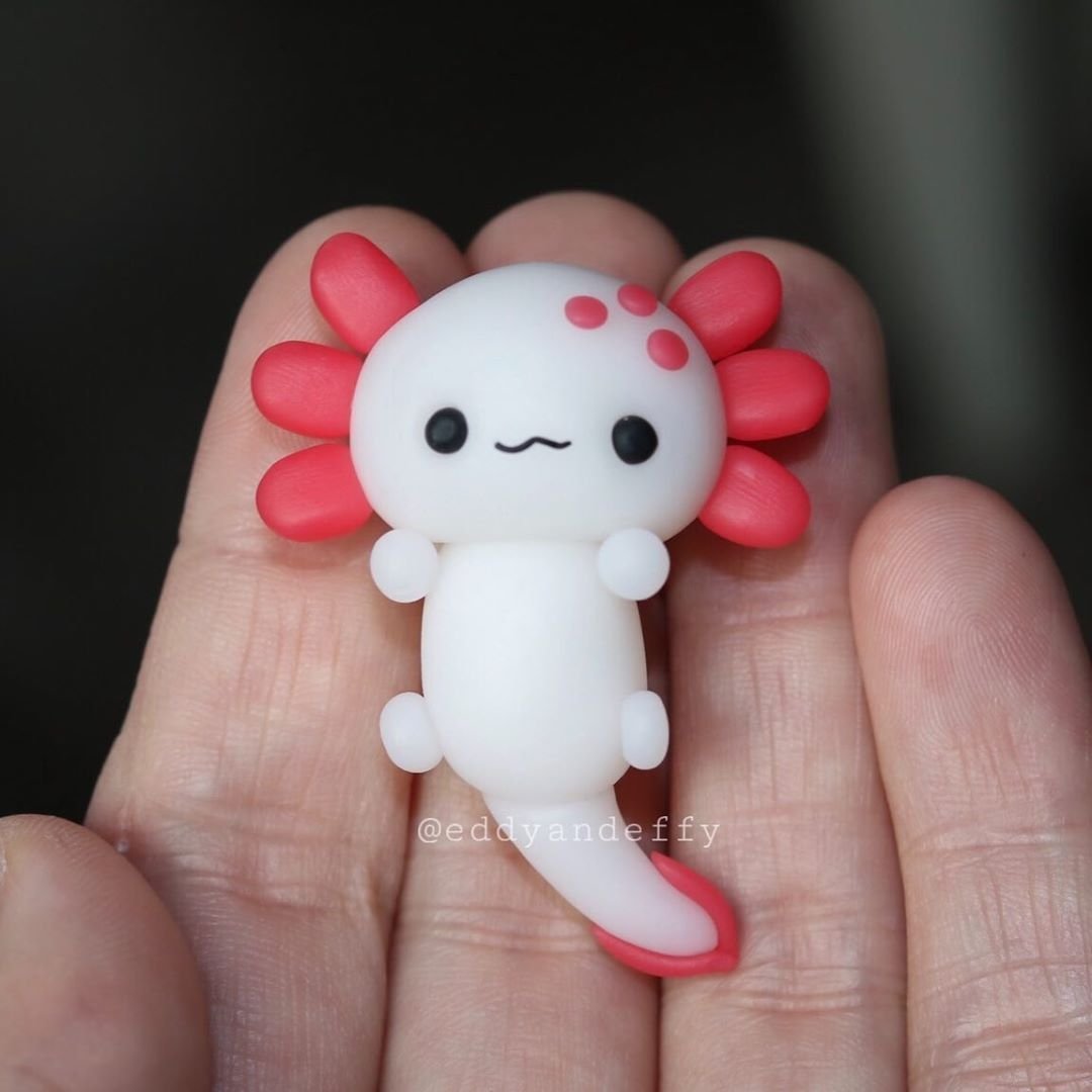 Фигурки из полимерной глины аксолотль