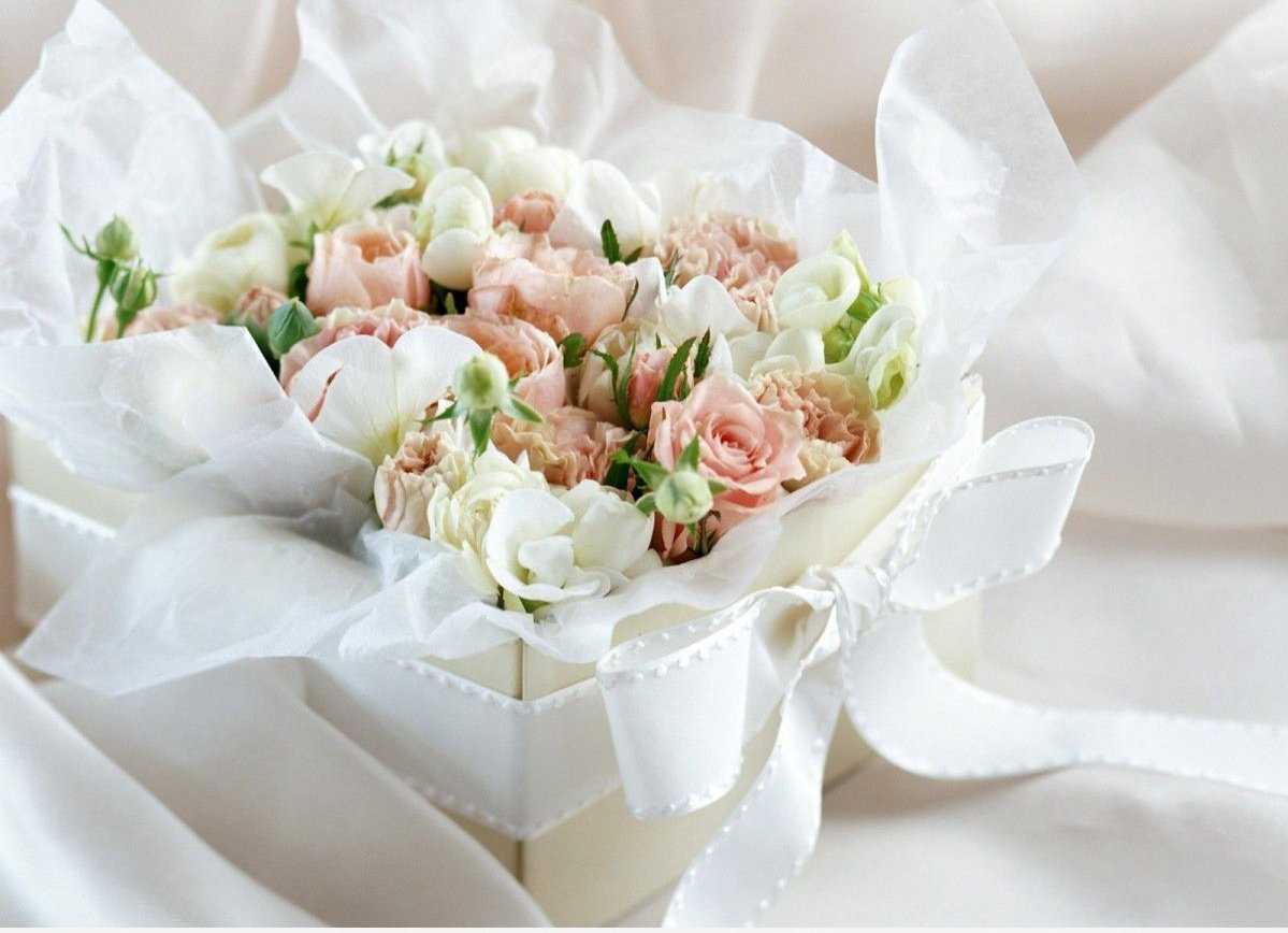 Букеты цветов с днем свадьбы