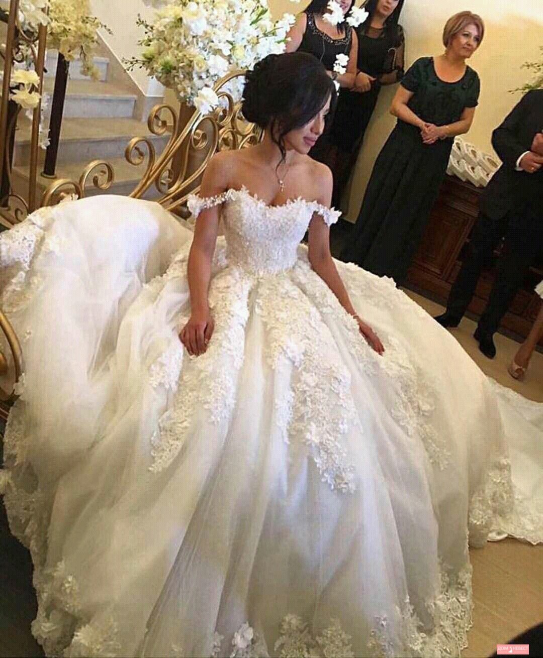 Бальное свадебное платье