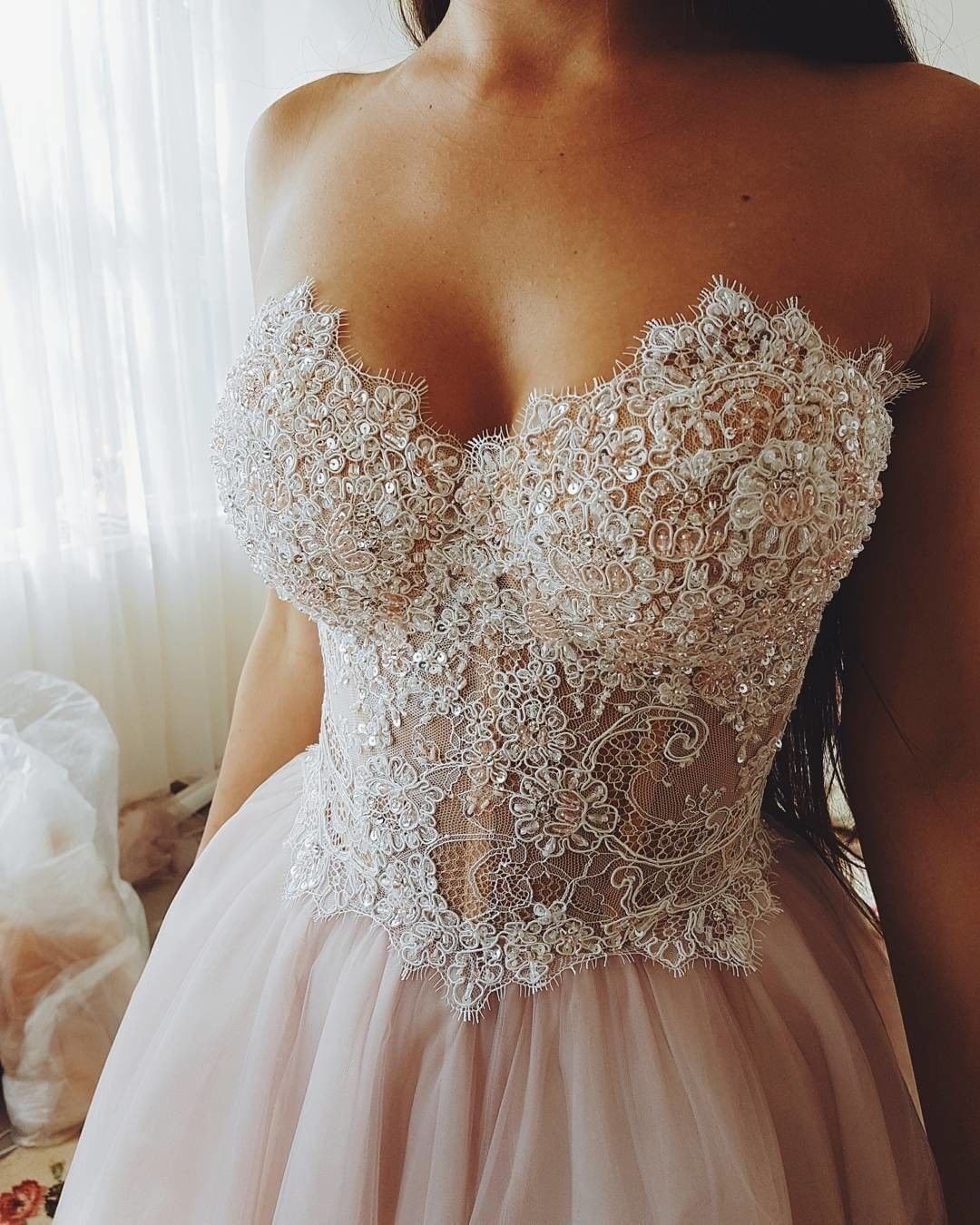 Свадебное платье корсет