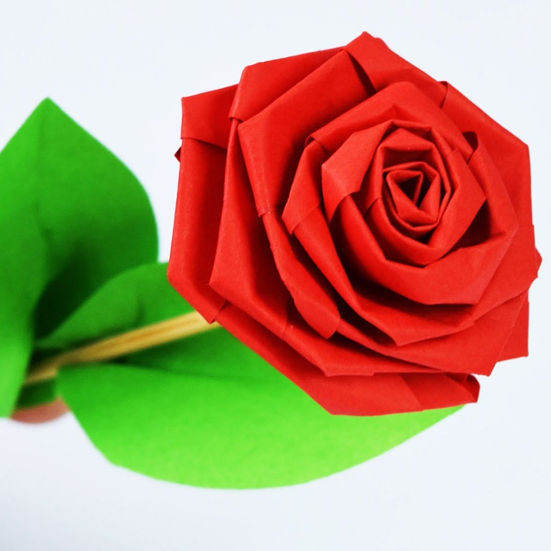 Объемные розы из бумаги. Розы из цветной бумаги для детей. Цветы из бумаги розы. Как сделать розочки из бумаги своими руками