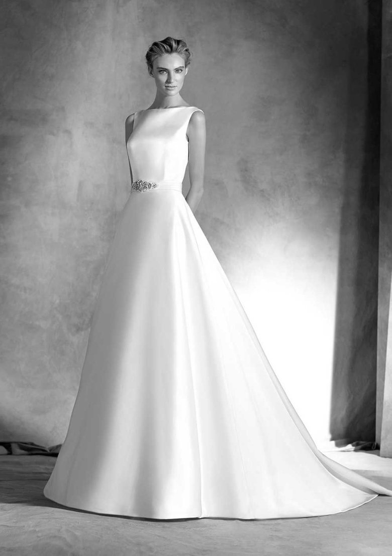 Свадебные платья Pronovias 2023
