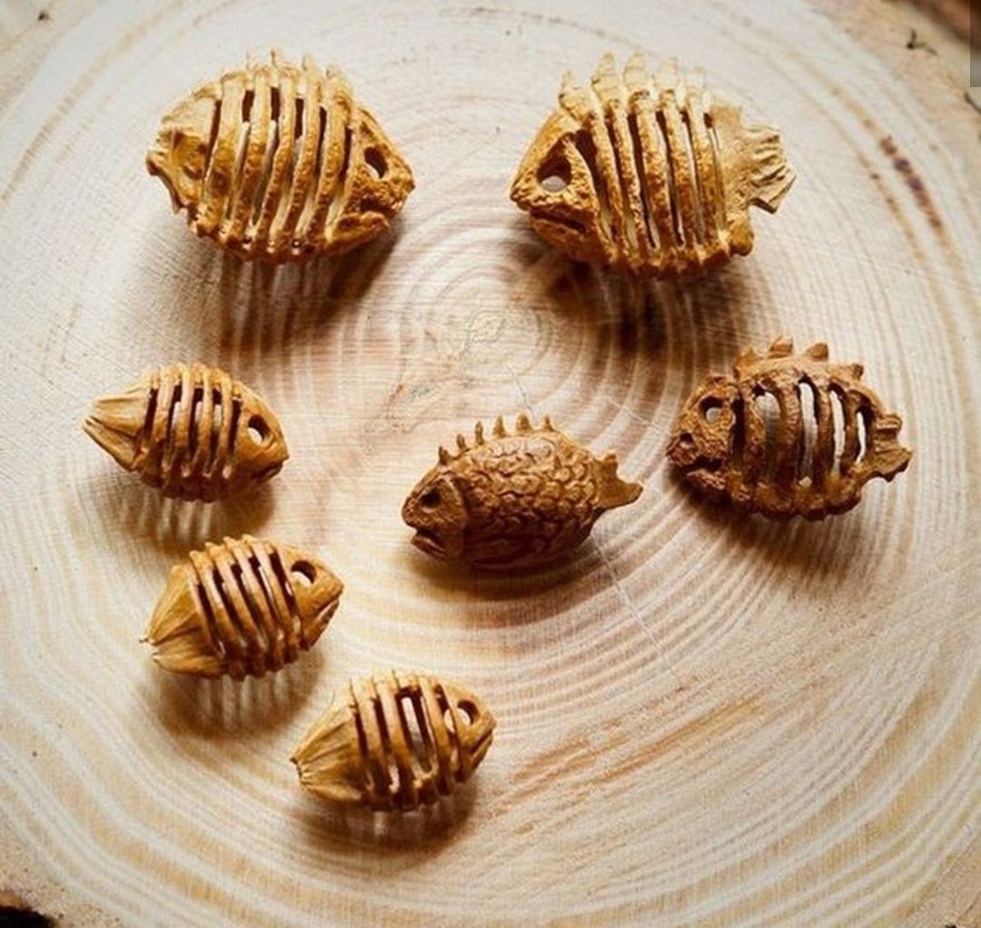 Поделки из финиковых косточек