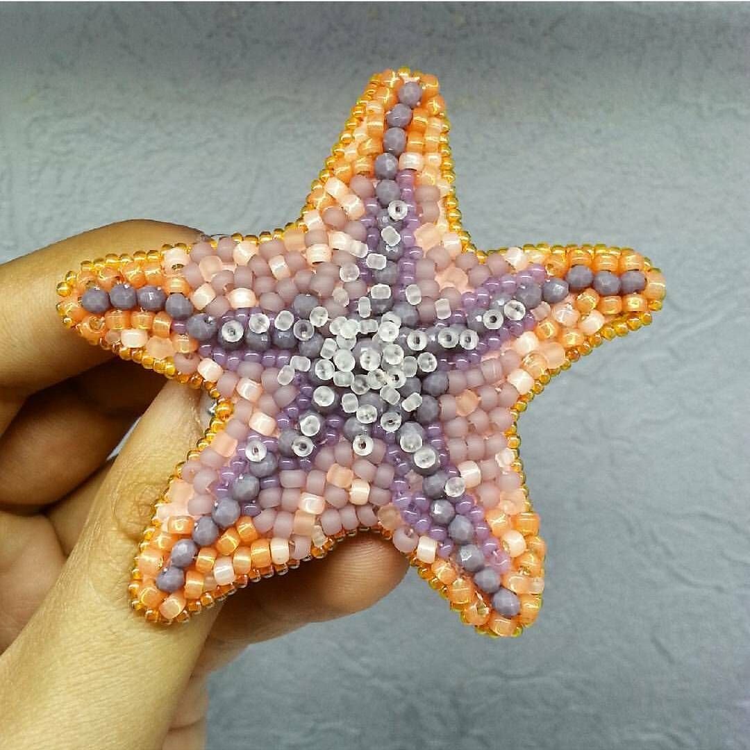 Брошь морская звезда из бисера