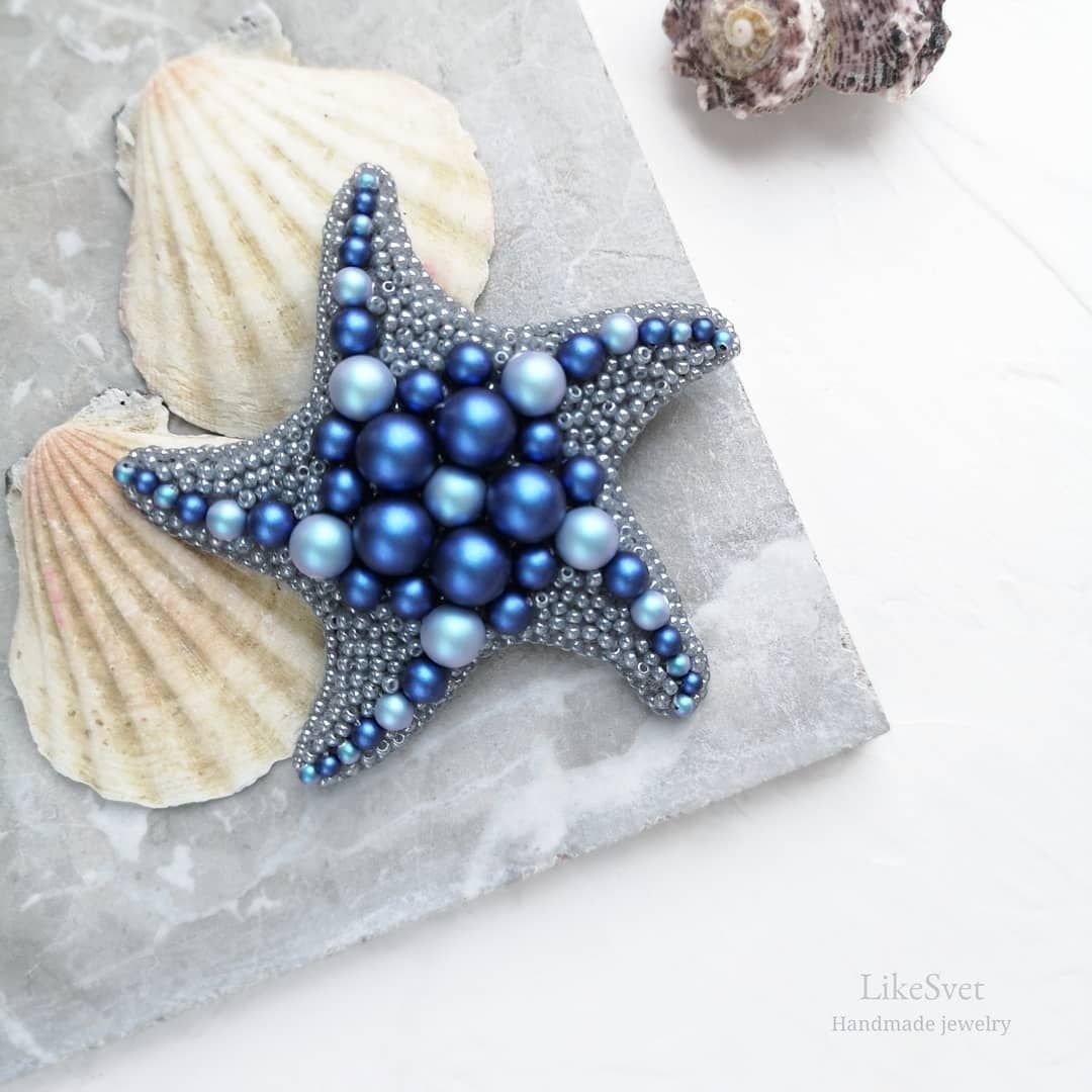 Морские брошки из бисера