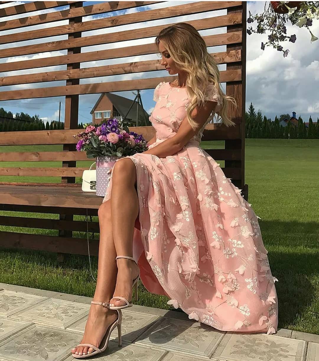 Платье на свадьбу летом