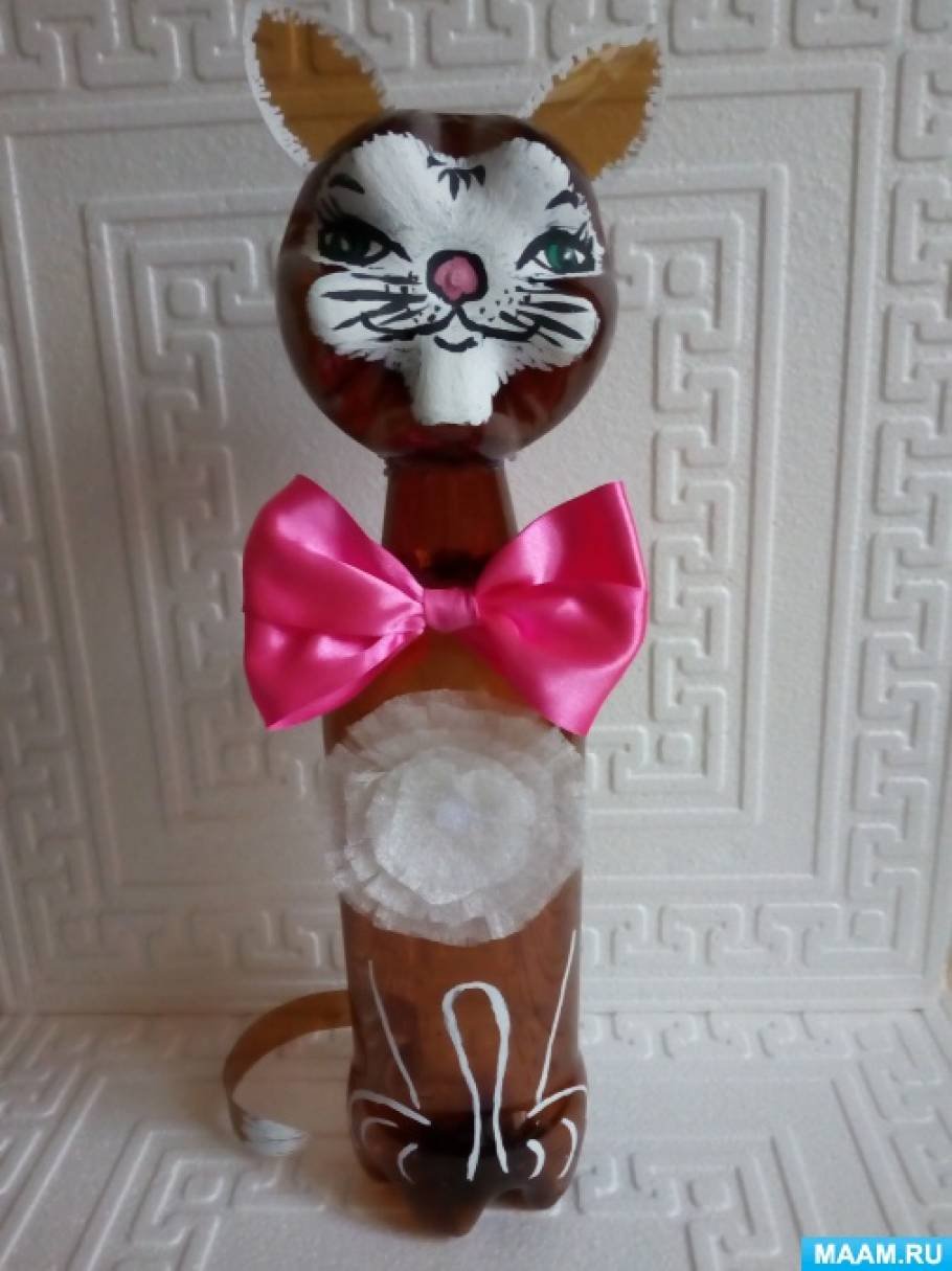 Поделка кошка из бутылки
