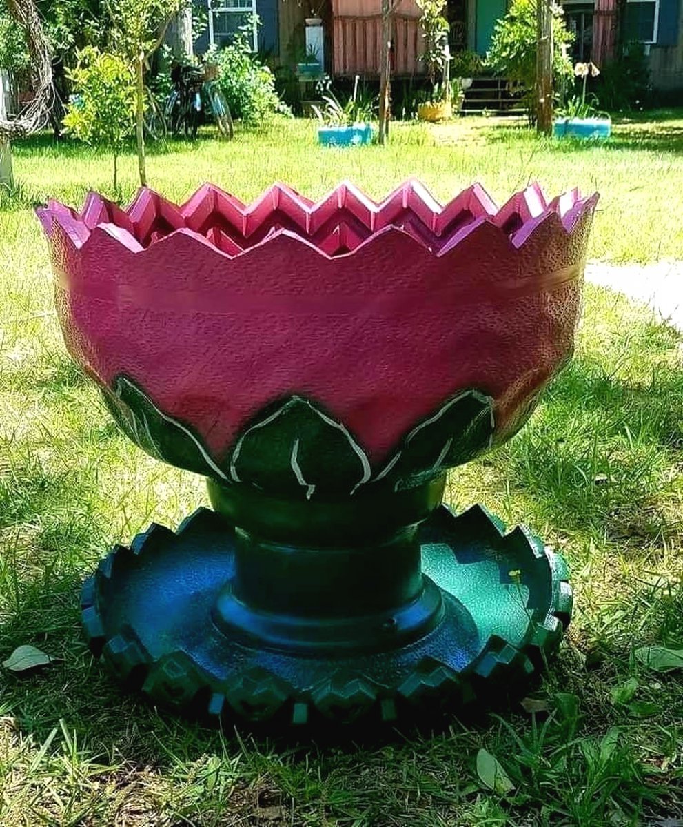 Цветочные клумбы из шин