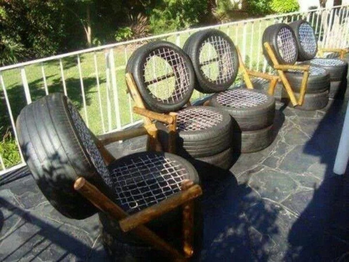 Колесо из стульев