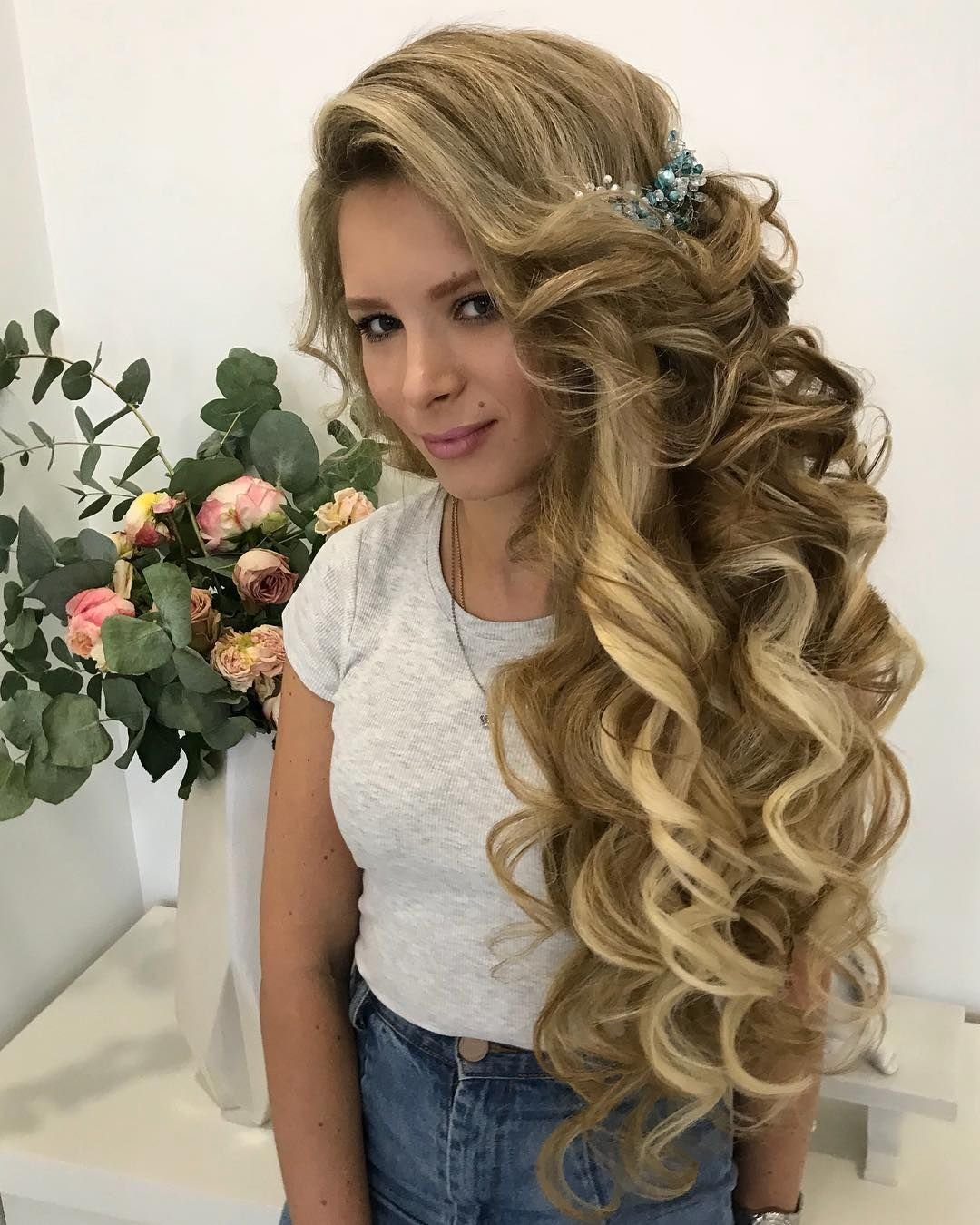Объемные кудри на выпускной