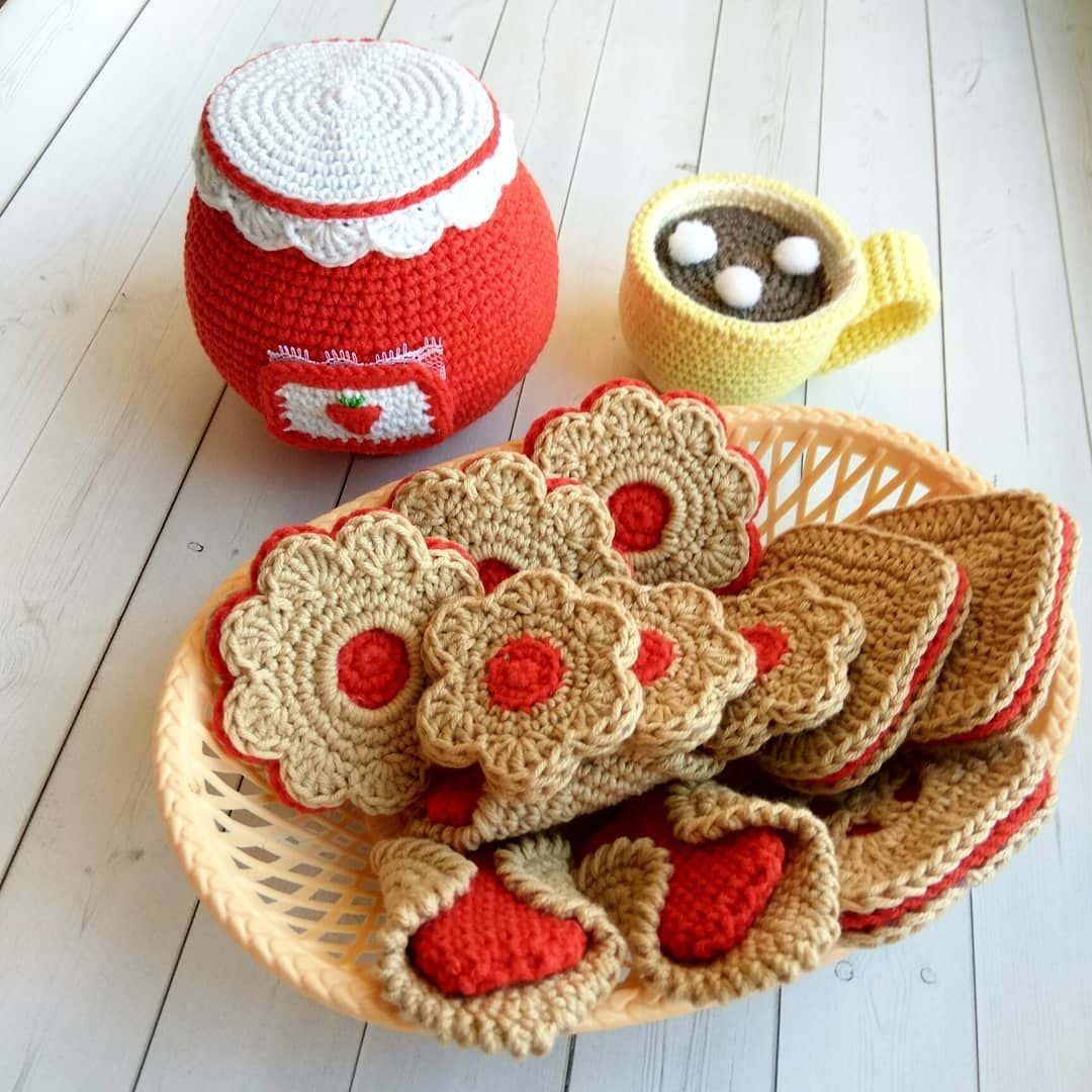 Вязаная еда крючком