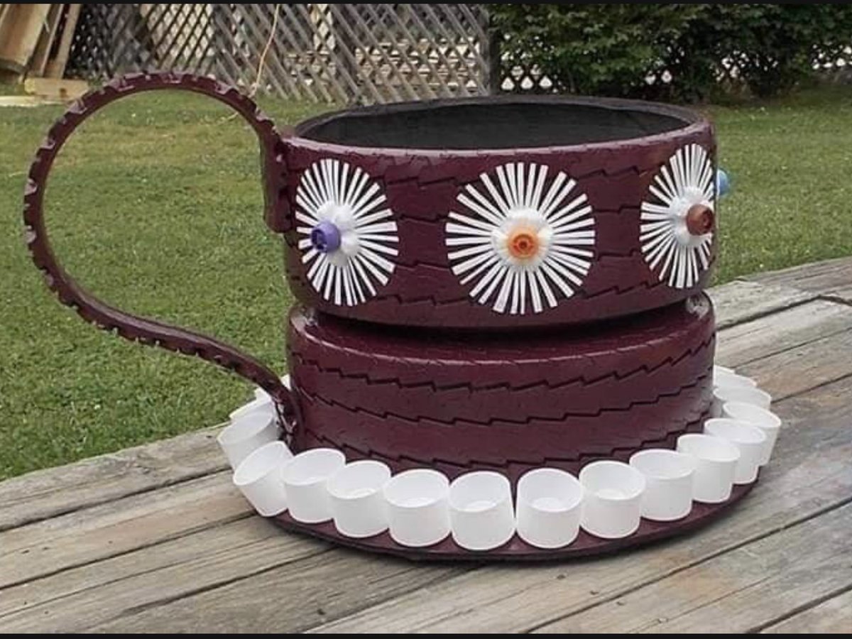 Чашка из колесных шин