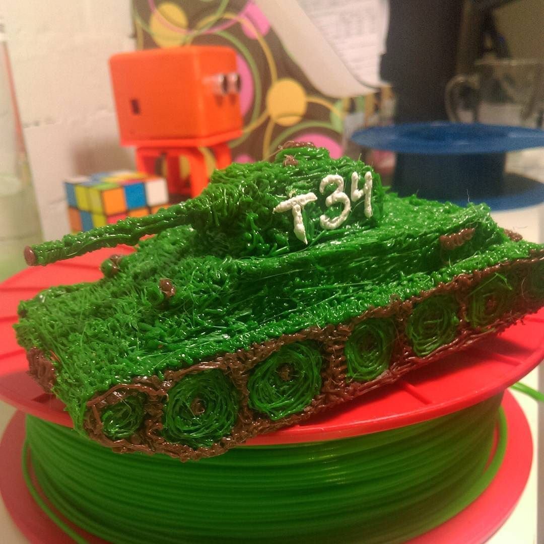 Танк т-34 из 3д ручки