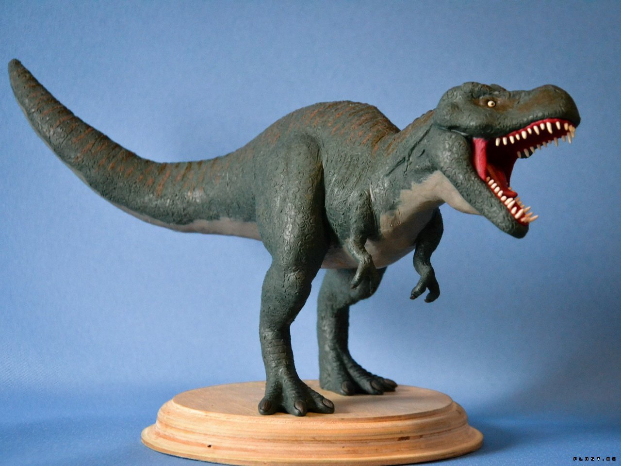 Как лепить динозавров. Тирекс динозавр пластилин. Тираннозавр рекс мир Юрского из пластилина. Tyrannosaurus Rex. Из пластилина. Динозавр Тирекс лепка.