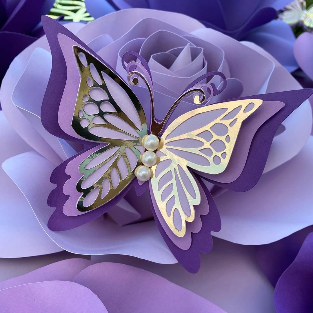 Маска 2024 бабочка. Декоративные объемные цветы. Бабочка из бумаги своими руками. Необычные бабочки из бумаги. Цветы и бабочки из бумаги.