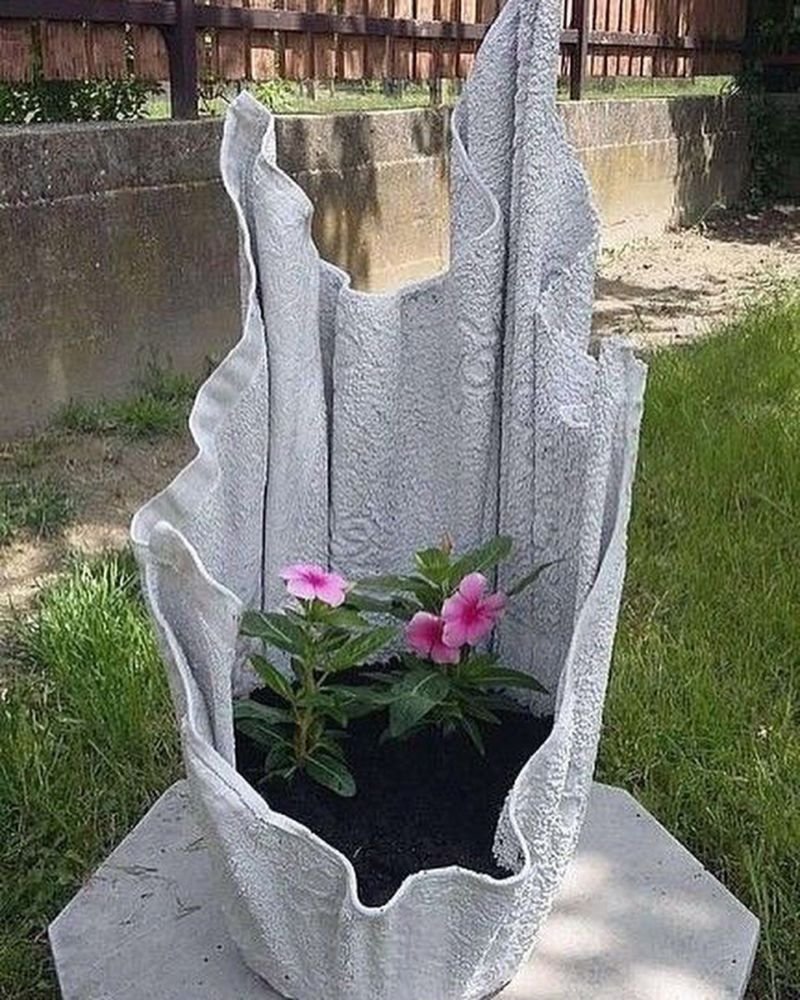 Садовые вазы из цемента
