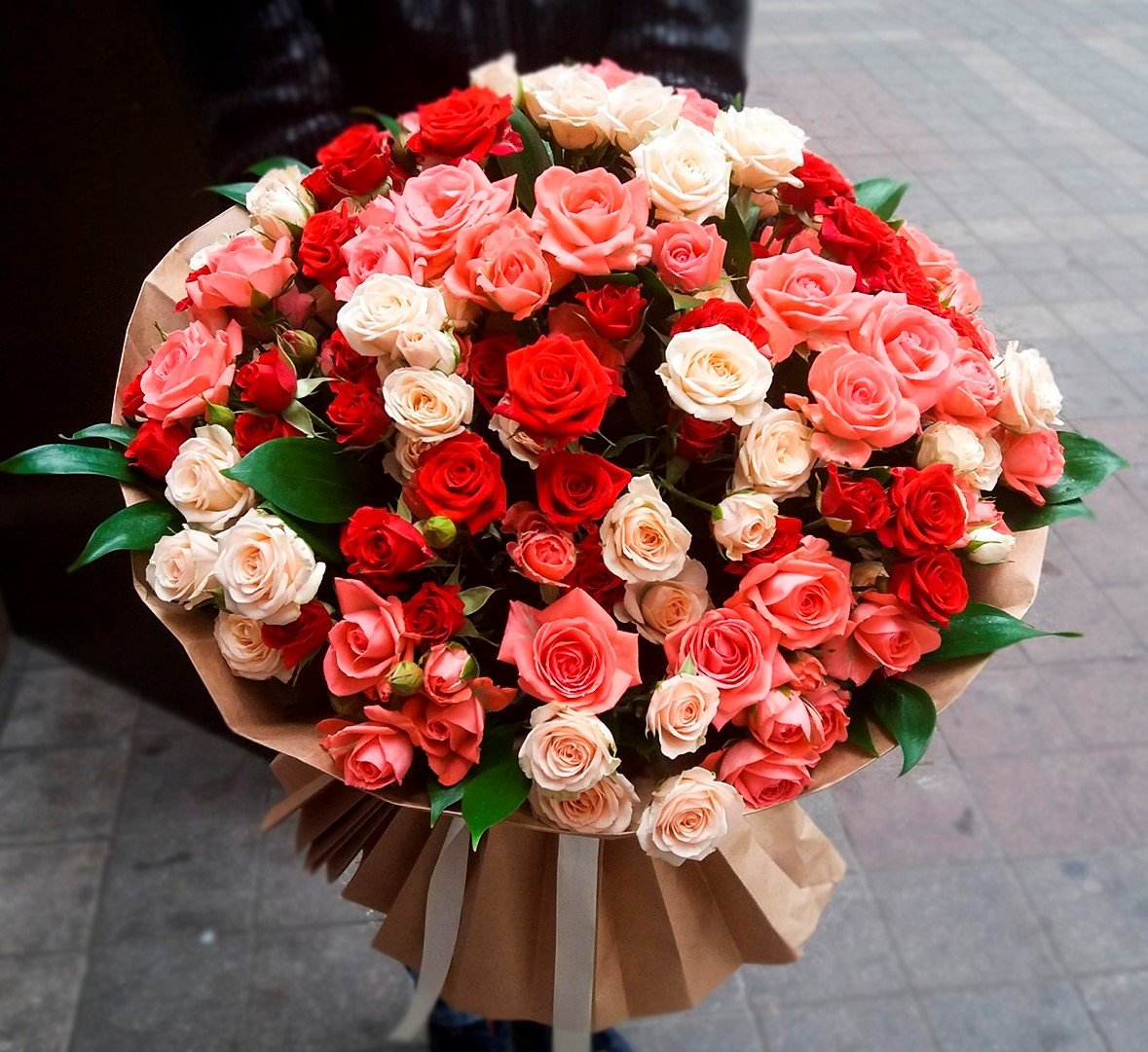 35 Кустовых роз букет